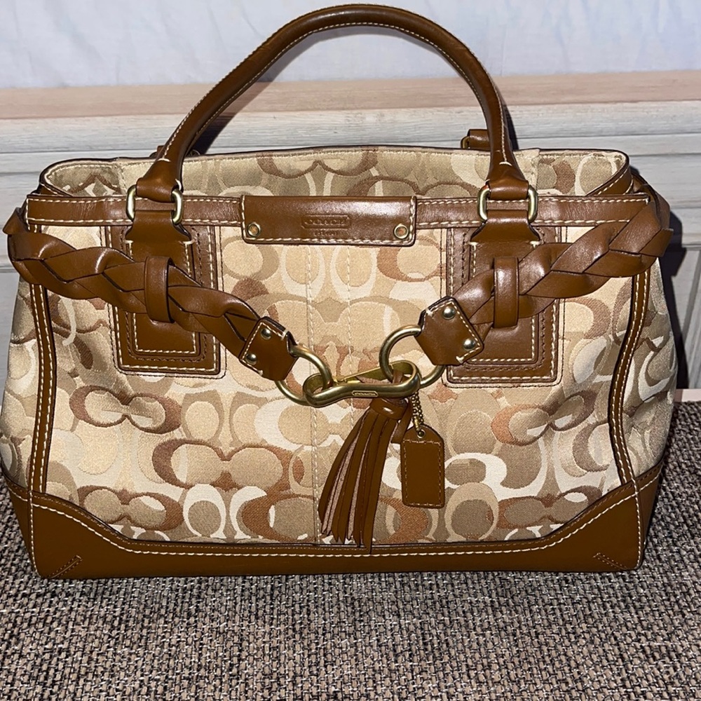 Coach hand or shoulder bag